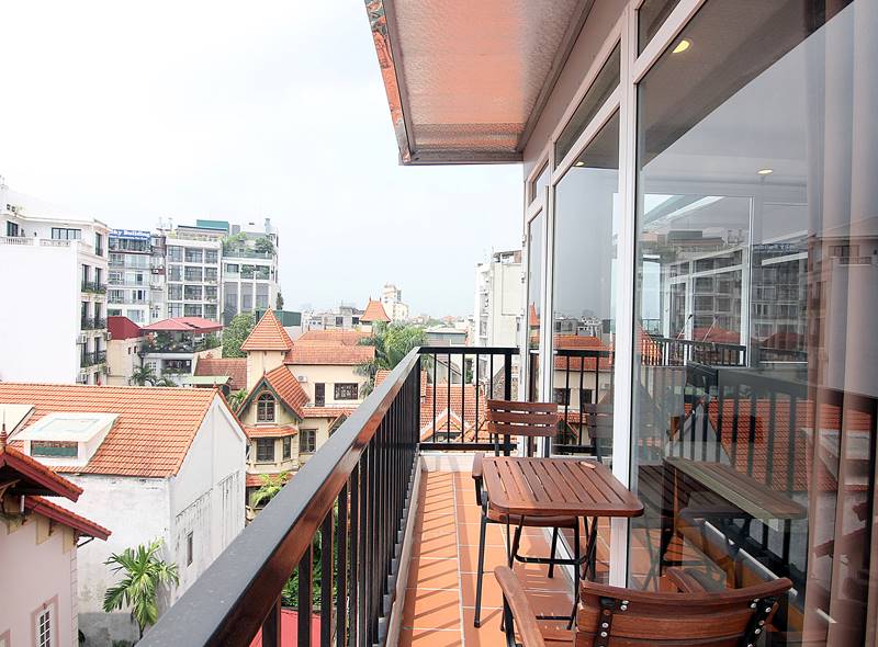 High floor one bedroom with balcony for rent on To Ngoc Van, Tay Ho ID 0047