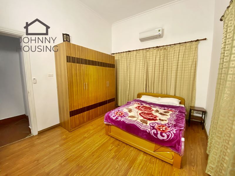 Spacious 2 bedroom apartment on Tu Hoa ID 0048