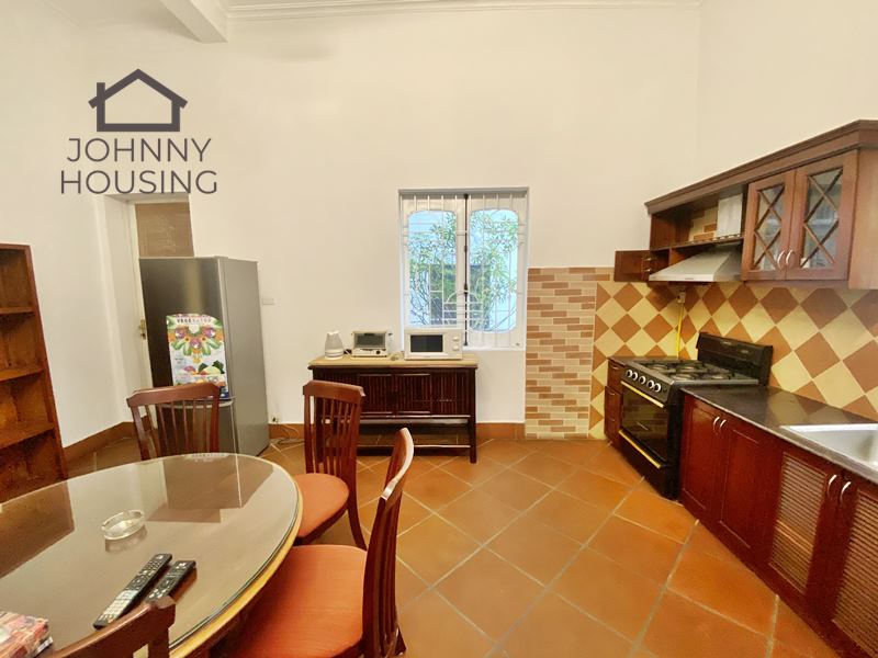 Spacious 2 bedroom apartment on Tu Hoa ID 0048