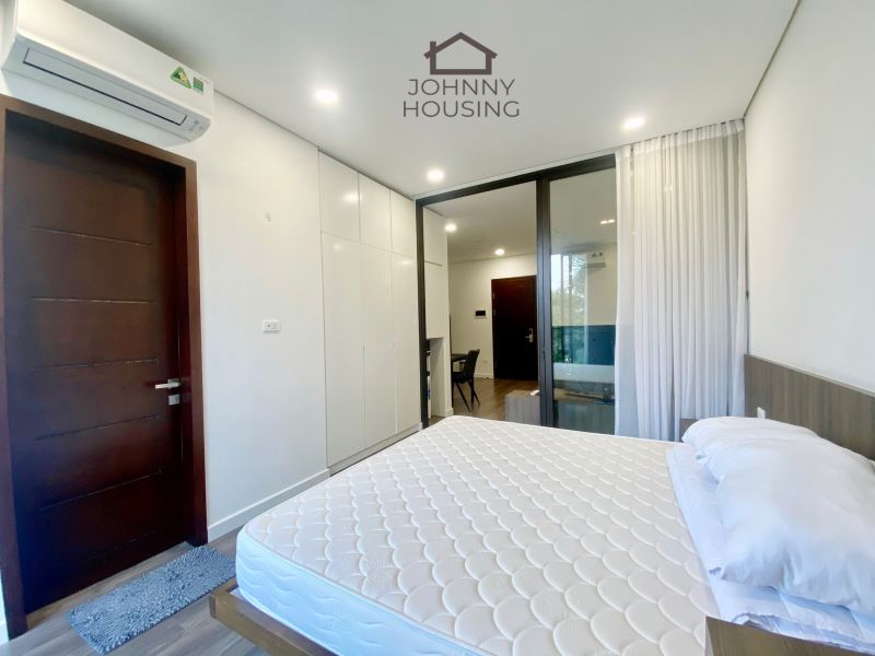 Modern 1 bedroom apartment with balcony for rent on Trinh Cong Son, Tay Ho, Hanoi ID 0049