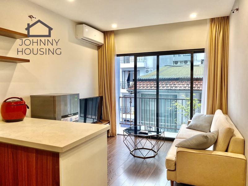 Cozy 1 bedroom apartment with a rooftop on Tu Hoa ID 0051