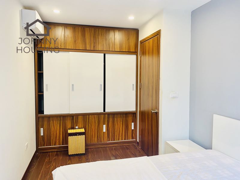 Cozy 1 bedroom apartment with a rooftop on Tu Hoa ID 0051