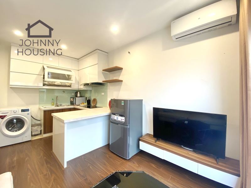 Cozy 1 bedroom apartment with a rooftop on Tu Hoa ID 0051