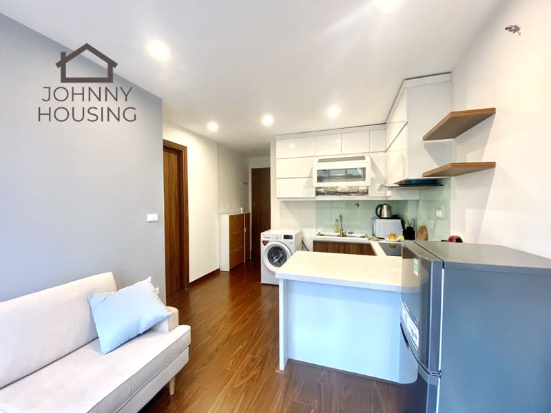 Cozy 1 bedroom apartment with a rooftop on Tu Hoa ID 0051