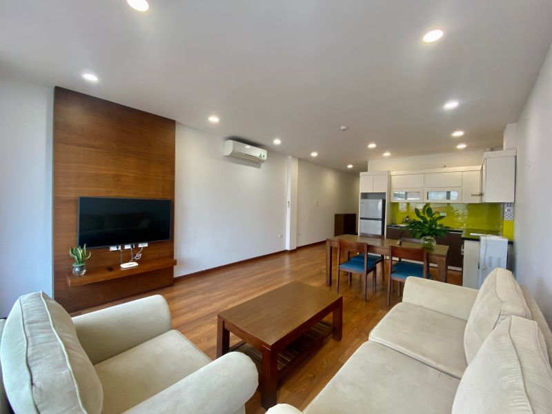 Spacious 2 bedroom apartment with big balcony on Xuan Dieu ID 0052