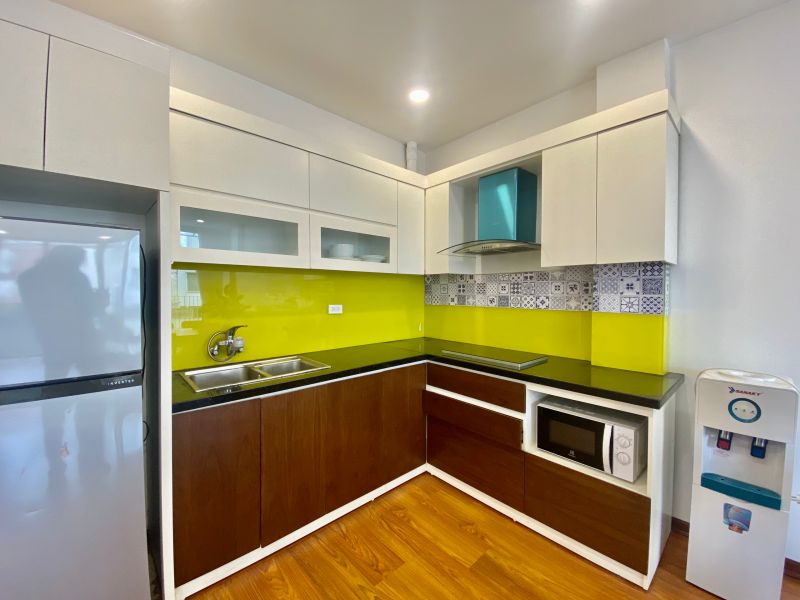 Spacious 2 bedroom apartment with big balcony on Xuan Dieu ID 0052