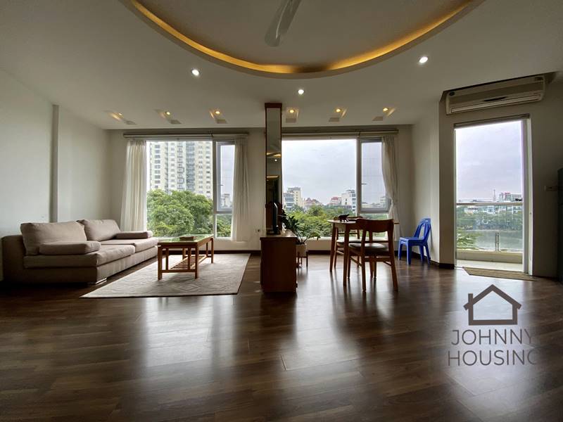 Lake view 1 bedroom apartment with balcony for rent on Tran Vu, Ba Dinh, Hanoi ID 0054