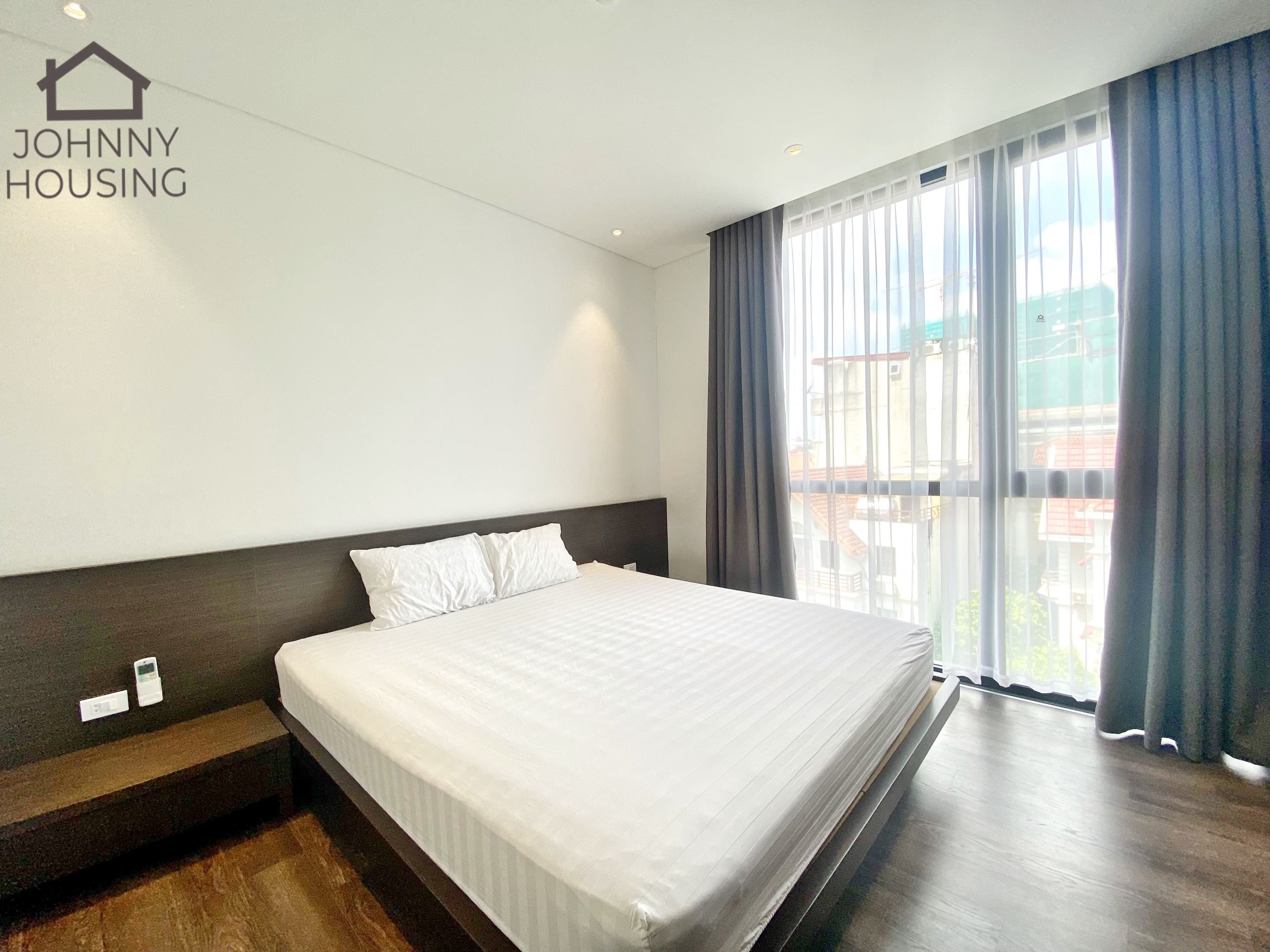 Modern 3 Bedroom Apartment on To Ngoc Van street