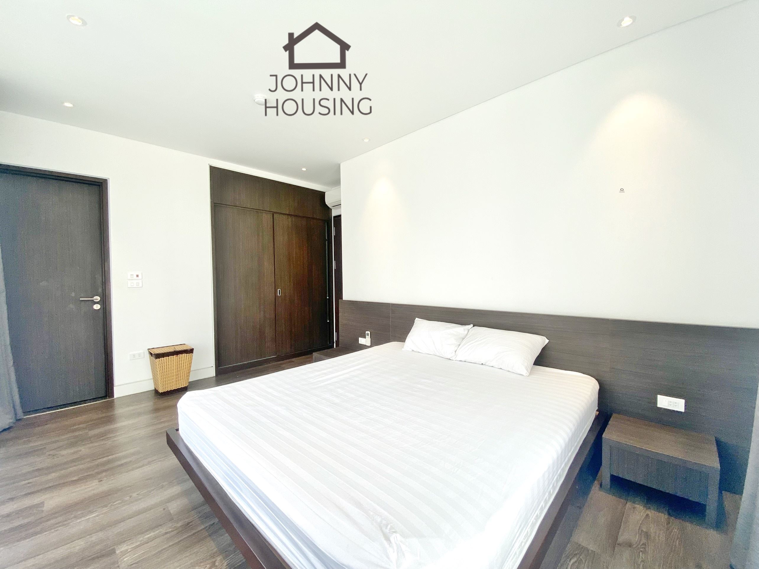 Modern 3 Bedroom Apartment on To Ngoc Van street