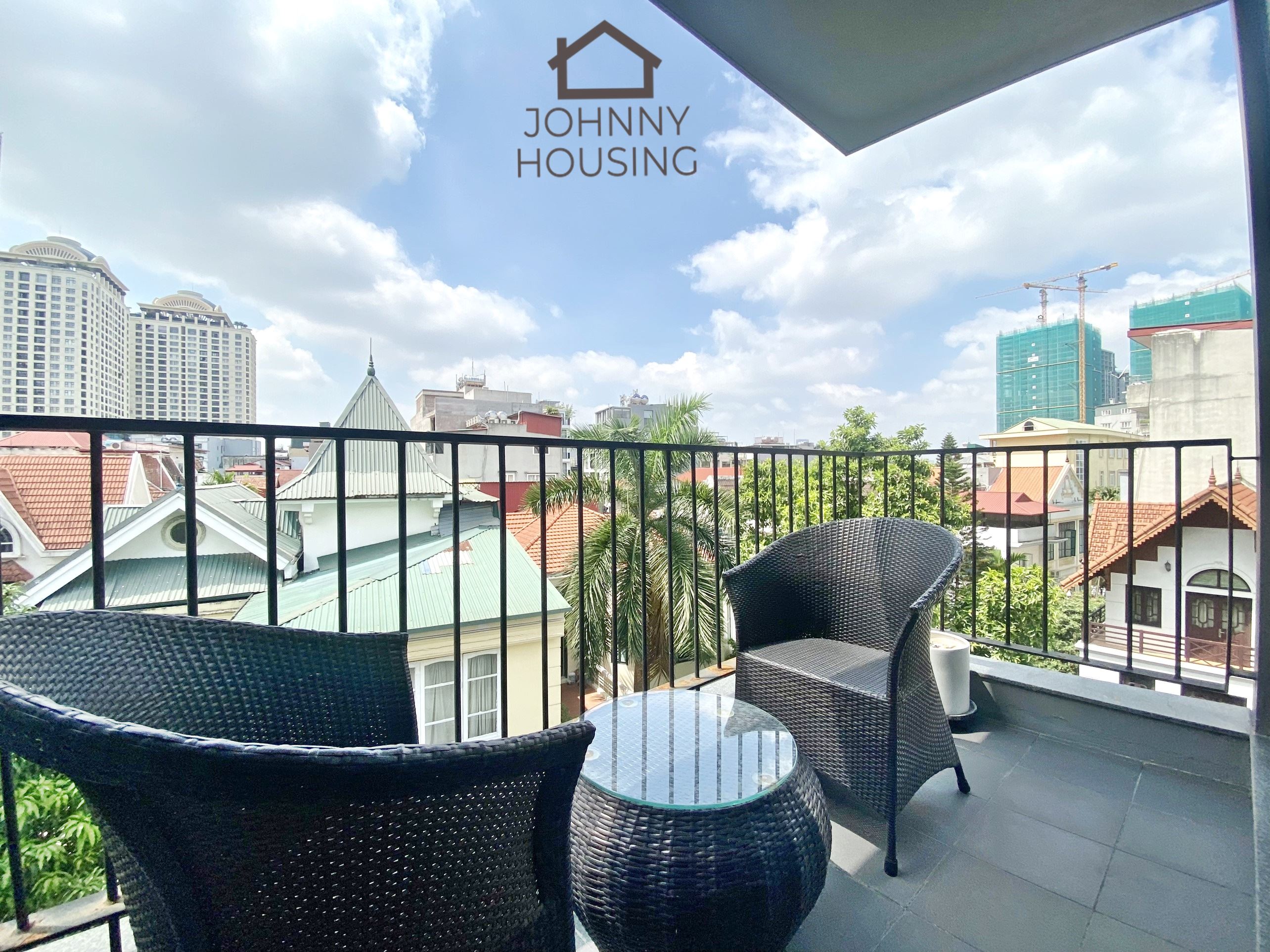 Modern 3 Bedroom Apartment on To Ngoc Van street