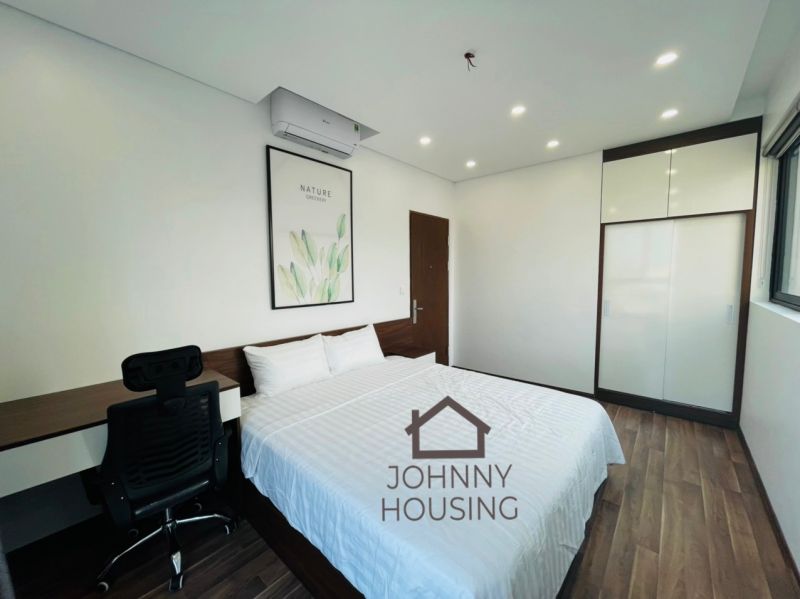 Modern brand new 2 bedroom apartment with rooftop and big balcony on Trinh Cong Son ID 0065