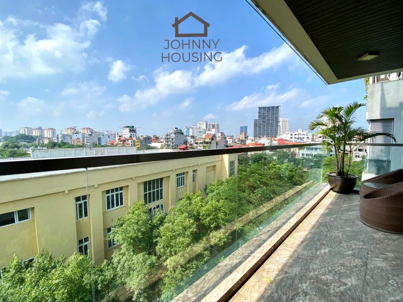 Gorgeous modern 2 bedroom apartment with large balcony and greenery view on Trinh Cong Son ID 0067