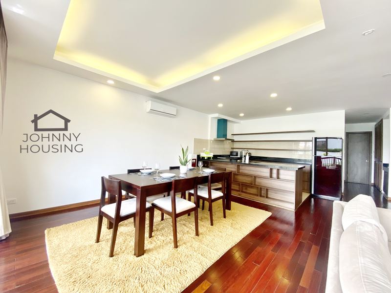 Bright and spacious 3 bedroom apartment with a big balcony on Tu Hoa ID 0070