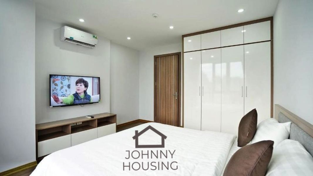 Cozy 1 bedroom apartment for rent in quiet area Trinh Cong Son ID 0073