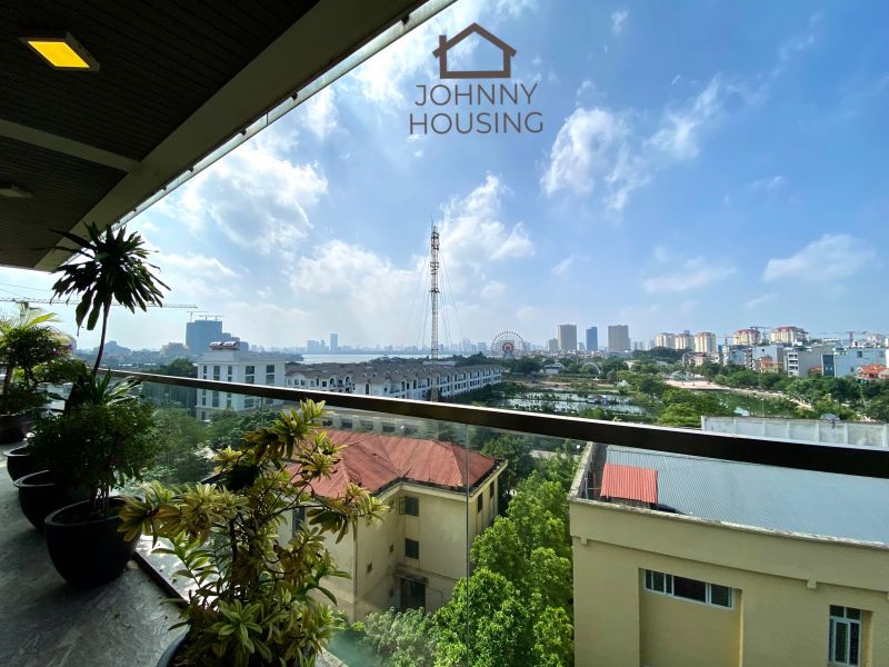 Amazing 1 bedroom apartment with beautiful view on Trinh Cong Son ID 0074