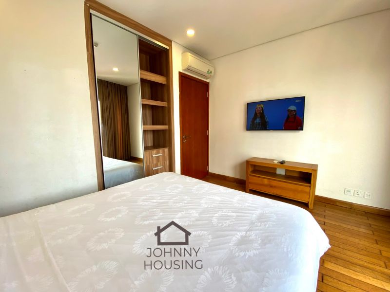 Gorgeous duplex 3 bedroom apartment on Trinh Cong Son with big terrace ID 0075