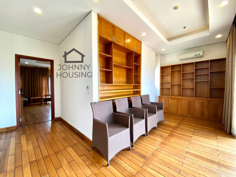 Gorgeous duplex 3 bedroom apartment on Trinh Cong Son with big terrace ID 0075