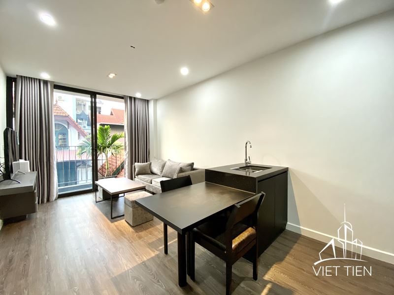 Modern One Bedroom Apartment on To Ngoc Van street ID 0076