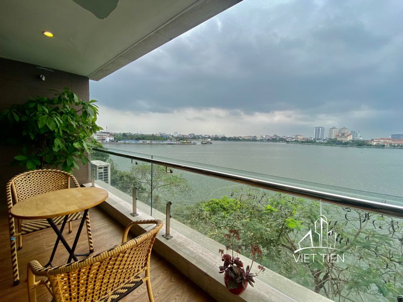 Lake view 2 bedroom apt with big balcony on Nhat Chieu ID 0078