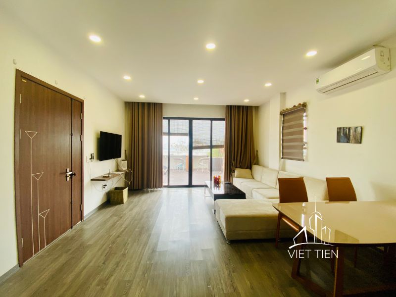 Rooftop 1 bedroom apartment on Nhat Chieu with big balcony and lake view ID 0080