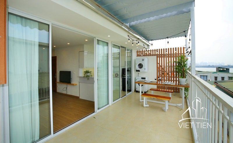 Lake view 2 bedrooms apartment on Dang Thai Mai Street ID 0092