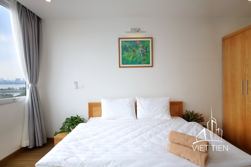 Lake view 2 bedrooms apartment on Dang Thai Mai Street ID 0092