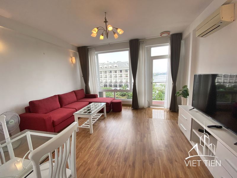 Nice spacious 1 bedroom apartment with a great lake view on Tu Hoa ID 0104