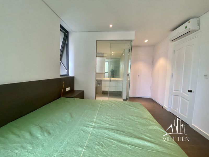 Spacious modern 2 bedroom with big balcony on Nhat Chieu ID 0107