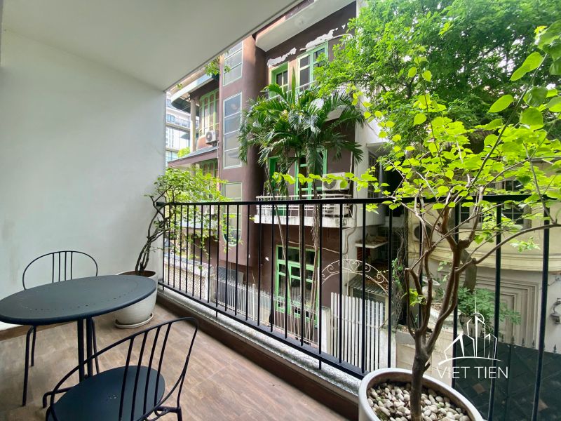 Cozy modern 2 bedroom apartment with big balcony for rent on Tay Ho ID 0121