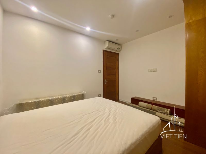 Cozy modern 2 bedroom apartment with big balcony for rent on Tay Ho ID 0121