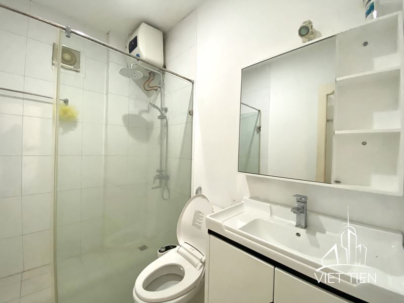 Reasonably priced bright 2 bedroom apartment on Tu Hoa ID 0118