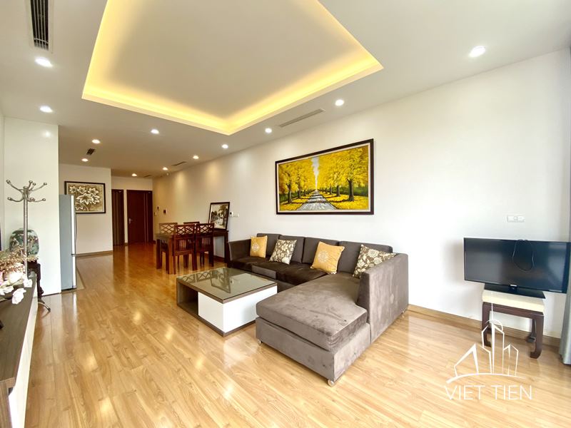 High quality 1 bedroom apartment with stunning lake view on Tu Hoa ID 0127