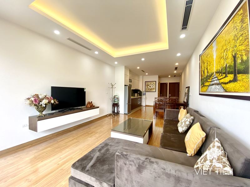 High quality 1 bedroom apartment with stunning lake view on Tu Hoa ID 0127