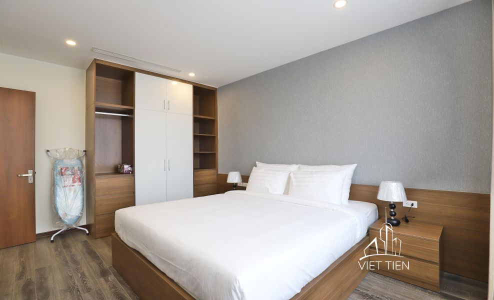 Modern 1 bedroom apartment for rent on main Tay Ho street ID 0128