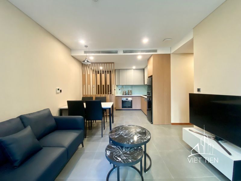 Nice modern 1 bedroom apartment for rent on main Tay Ho street with balcony ID 0129