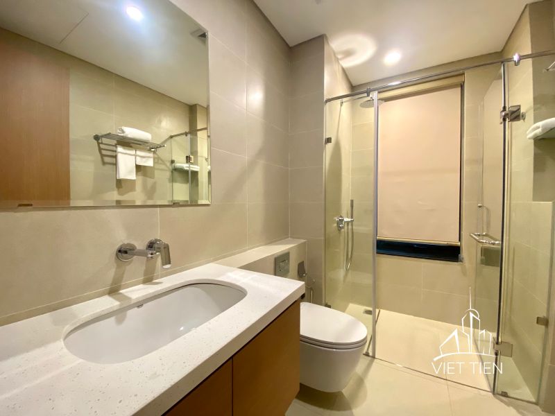 Nice modern 1 bedroom apartment for rent on main Tay Ho street with balcony ID 0129