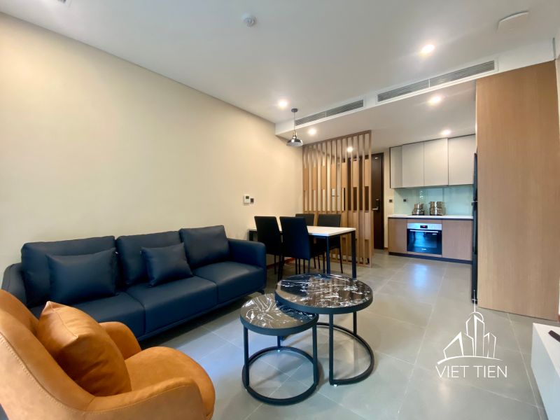 Nice modern 1 bedroom apartment for rent on main Tay Ho street with balcony ID 0129