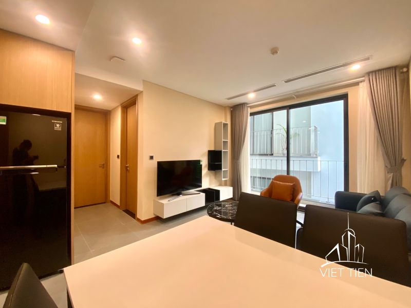 Nice modern 1 bedroom apartment for rent on main Tay Ho street with balcony ID 0129