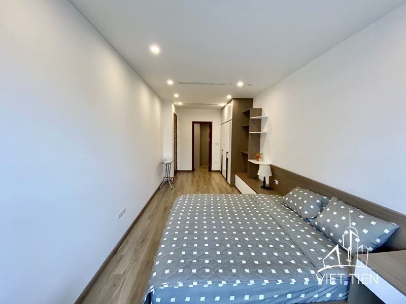 Amazing modern 2 bedroom apartment with lake view on Tu Hoa ID 0130