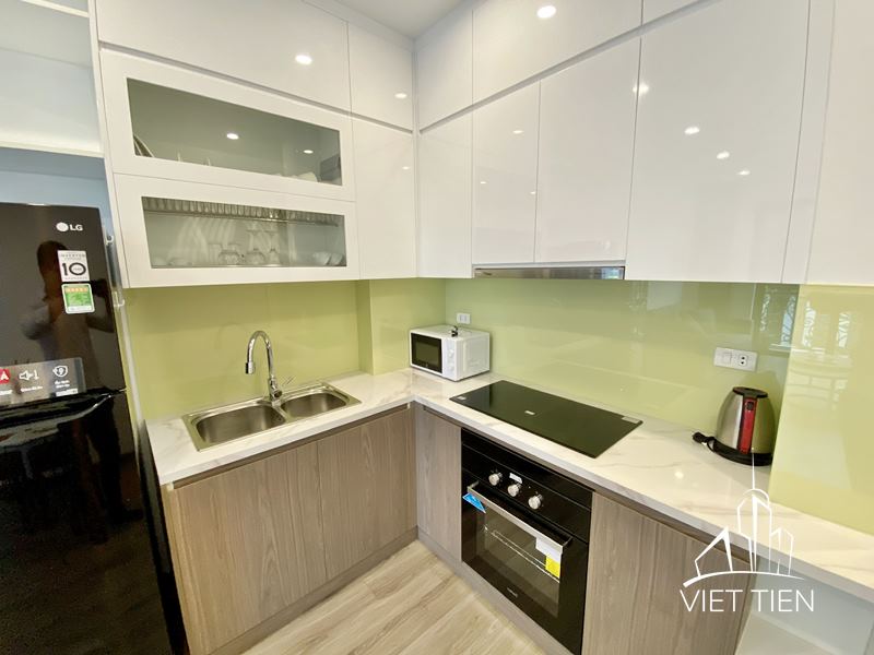 Amazing modern 2 bedroom apartment with lake view on Tu Hoa ID 0130