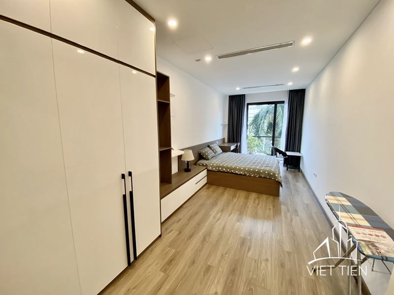 Amazing modern 2 bedroom apartment with lake view on Tu Hoa ID 0130