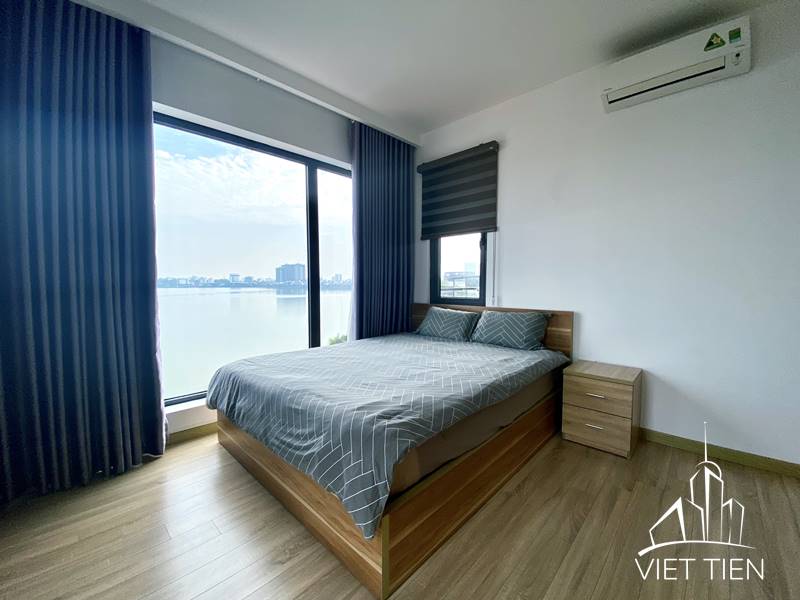 Beautiful lake view 2 bedrooms with large roof top terrace for rent in Tay Ho, Hanoi