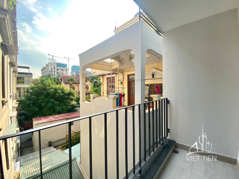 Cozy modern 2 bedroom apartment on Tay Ho street ID 0135