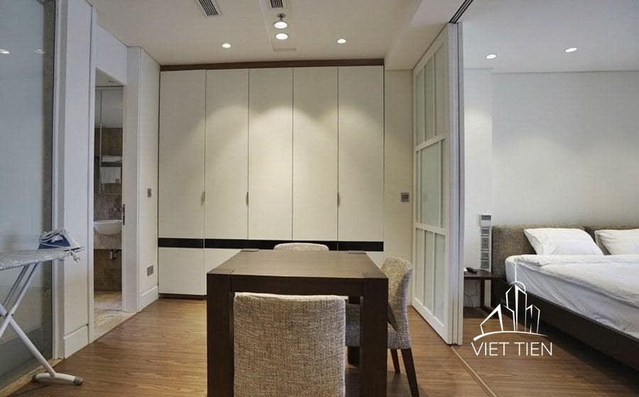 Beautiful lake view 1 bedroom apartment on Vu Mien Street ID 0153