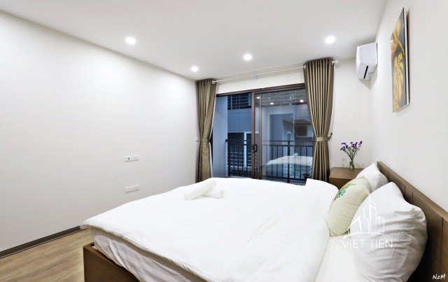 Modern spacious 1 bedroom for rent with balcony in Tay Ho area ID 0163