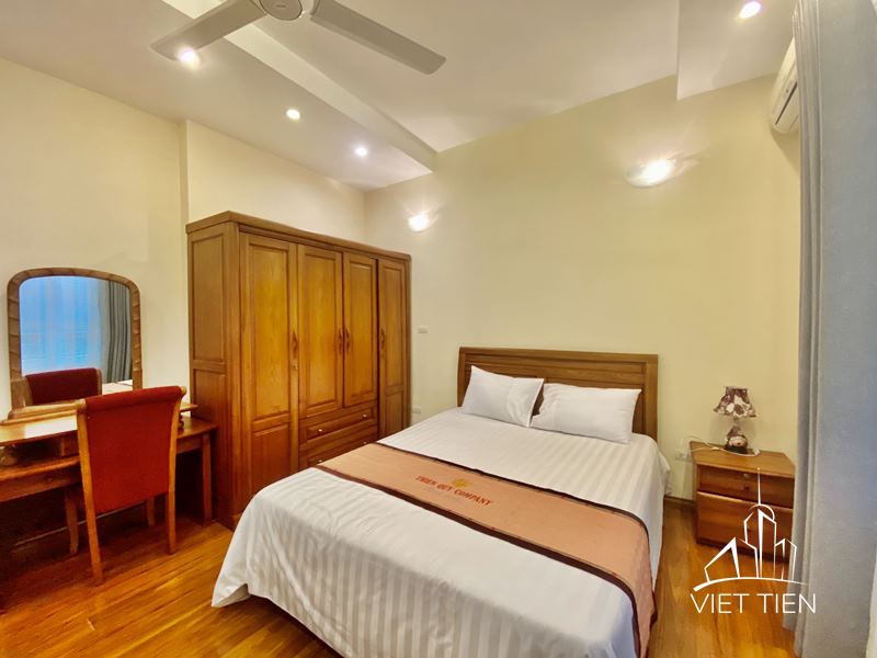 Lake View, 2 Bedroom With Balcony And Lots Of Natural Light On Yen Hoa Str. ID: 0170