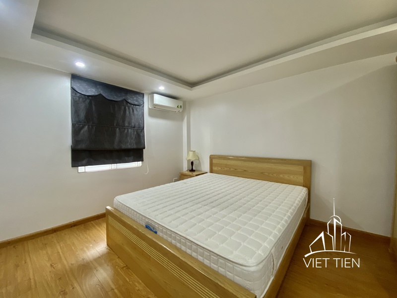 Beautiful lake view 2 bedrooms apartment on Vu Mien Street ID 0176