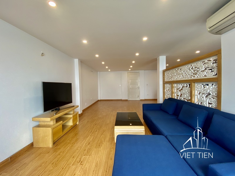 Beautiful lake view 2 bedrooms apartment on Vu Mien Street ID 0176