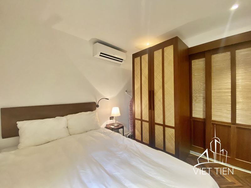 2 Bedrooms Apartment With Bacolny on Xom Chua Str. ID: 0179