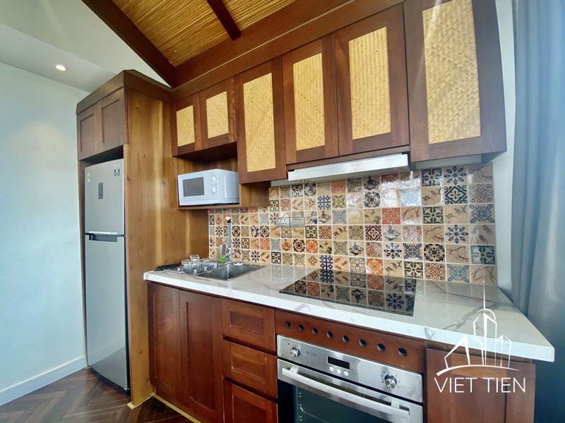 2 Bedrooms Apartment With Bacolny on Xom Chua Str. ID: 0179